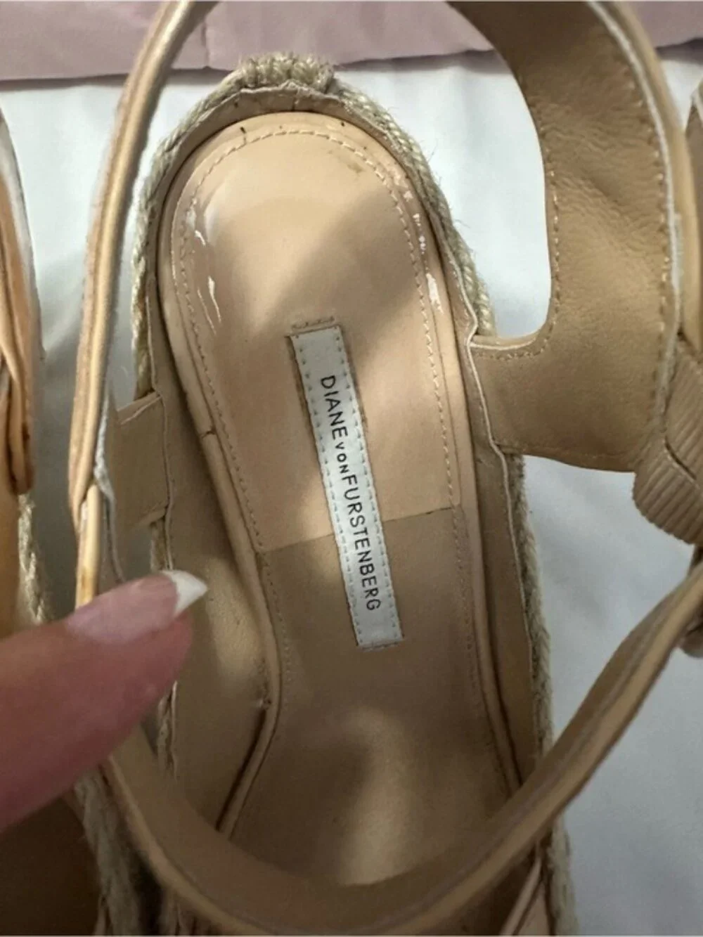 Diane Von Furstenberg Neutral Beige Espadrille Wedge Sandals size 8.5